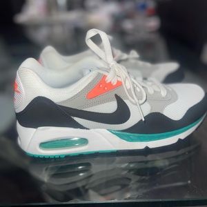 Nike air max correlate